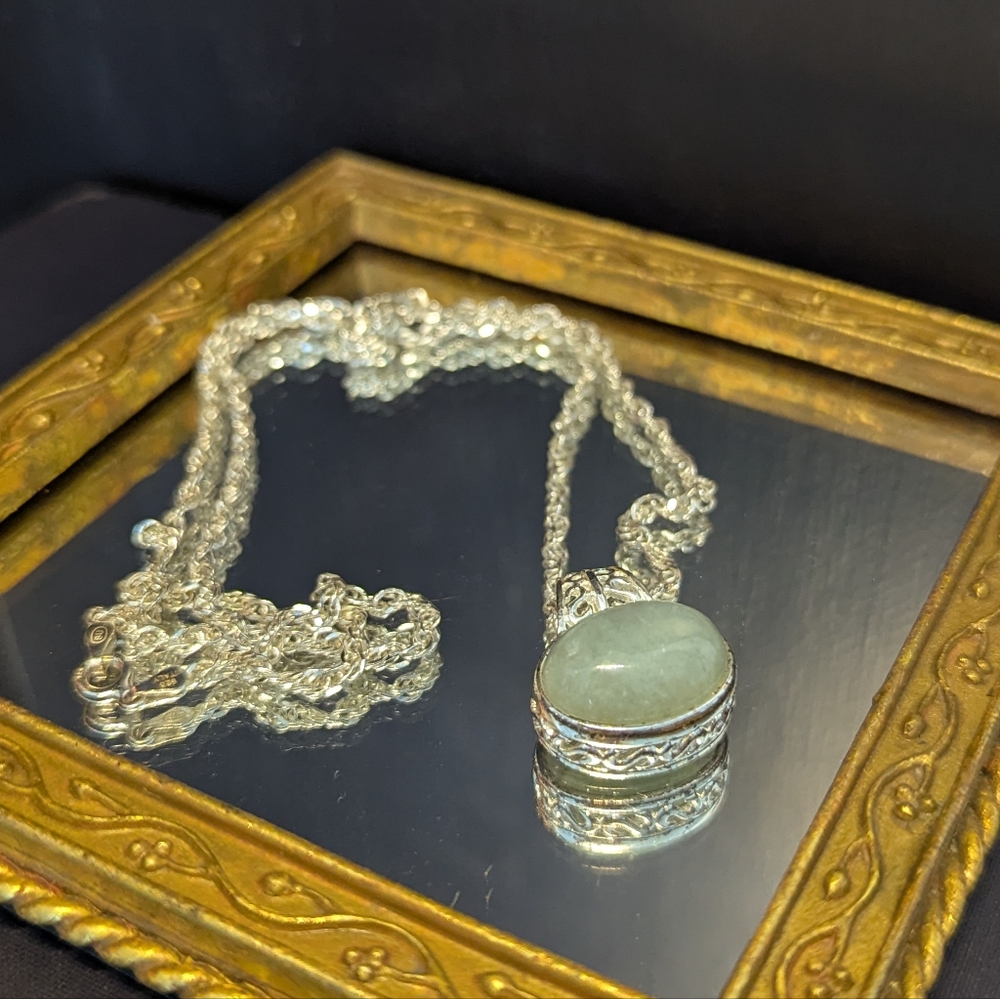 Elegant Silver 925 Necklace with Green Jade Pendant